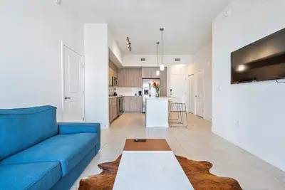 Image de 🌴 Beautiful Eye Catching Biscayne Blvd Apartment ‼️
