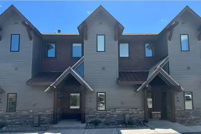 Image de Saddle Ridge Ski-In/Out Chalet! Private Hot Tub, Grill, 7 min Drive to Resort!