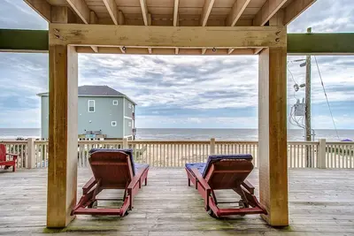 Image de Sea Esta - a 4 bedroom, 4-1/2 bath home that sleeps 12.