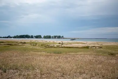 Image de French Quarters - Shared duplex, Lake Superior Front Property