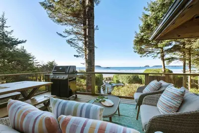 Image de Right on chesterman beach! Sauna I Hot Tub I Pets I Surf
