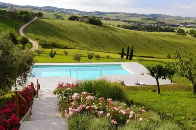 Image de Family villa, pool and country side views, Italy