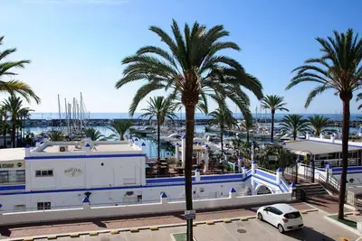 Image de Apartment - Sleeps 4 - Pool - Parking