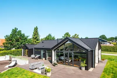 Image de Maison de vacances pour 8 a Hejls-By Traum