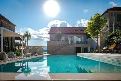 Image de Villa Lastva is a five star seafront luxury villa with privite pool