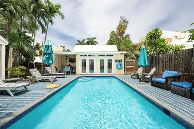 Image de Island Time Hideaway at Old Town Key West Historic Seaport - 3 Blocks to Duval