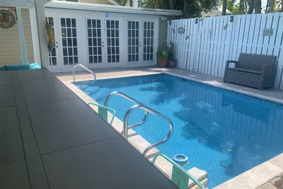 Image de Key West Cabana-Old Town Key West- Steps to Duval Street w/ Pool & Tiki Bar