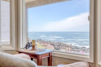 Image de Extraordinary Depoe Bay Ocean Views From Ground-Level Condo!