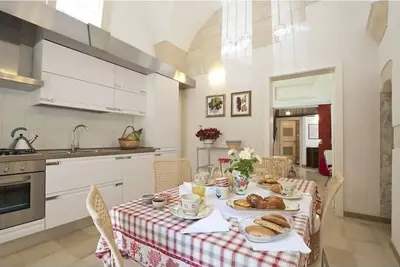 Image de \"Le Armelline\", holiday home in the heart of the historic center of Lecce.