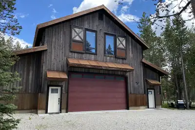 Image de Yellowstone Dreams* 4Br, 2. 5Ba, Sleeps 10, Wifi, Bbq Grill, 25 Miles to Yellowstone