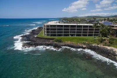 Image de Ocean Front Condo with Ac, enjoy the ocean from your own private lanai.