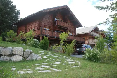 Image de Chalet de Charme, Apadelou, 12 Pers, Pied des Pistes, 5 Chambres, 3 Sdb, 3 Wc