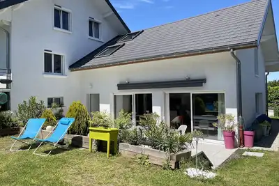Image de Maison centre bourget du lac à 3 minutes de la plage en voiture