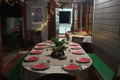 Image de bungalows écologiques\/1 accès pers à mobilité réduite\/2 chambres\/wifi\/piscine