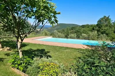 Image de Villa Piantoni on Antognolla Golf Estate. Restaurant, Cafe\/Bar, Castle on Estate