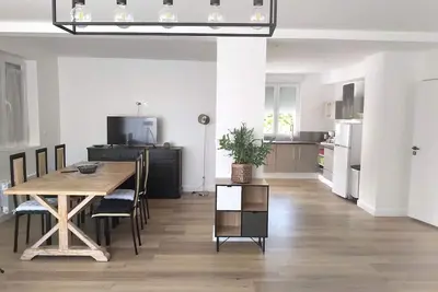 Image de Magnifique et très spacieux F2 pour 3 pers. à 10 mn du centre ville de Caen