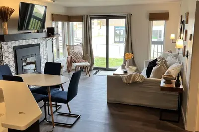 Image de Beautiful ski in-ski out condo at Okemo Mountain