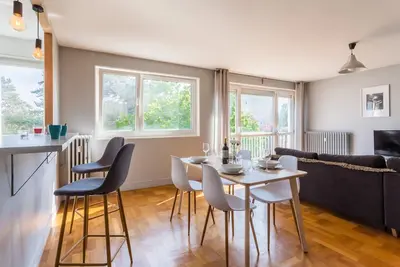 Image de ☀ Caen week! Super appartement de 117m2 à 10 mn de la mer