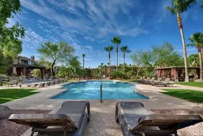 Red Rox | Resort-Style Pool & Hot Tub