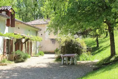 Image de Maison Le Pierroy Avec Piscine Privative