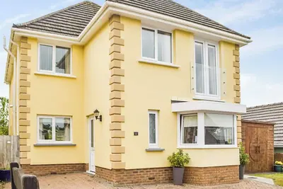 Image de 2 chambres à coucher à Ferryside