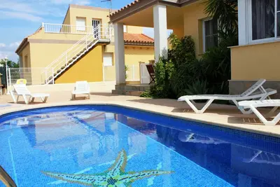 Image de \"Migjorn\"@Marisol : 50m de la plage, piscine privée, A/C, WiFi, plage pour chiens