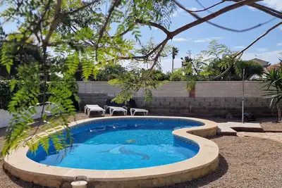 Image de \"Primavera\"@Marisol: 50m hasta la playa, piscina privada, A/C, WiFi, playa para perros.