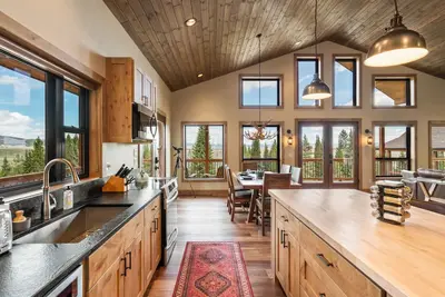 Image de Shelterwood Guest House 6 miles from Yellowstone