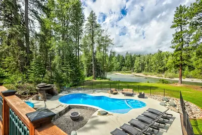 Image de Riverfront Escape bordering Suncadia - Privacy with stunning views, Pool/Hot Tub
