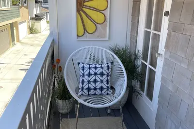 Image de Super Cute BlueDoor Apt- on Little Balboa Island.