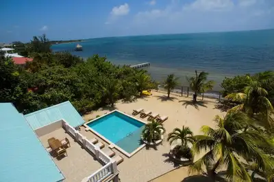 Image de Large Oceanfront Villa with Pool, Close to Village