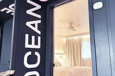 Image de Fully Renovated Modern Surf Retreat, Beachfront, Wfh Space, Spa, View