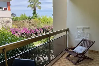 Image de 2 pièces avec terrasse à 200m de la plage