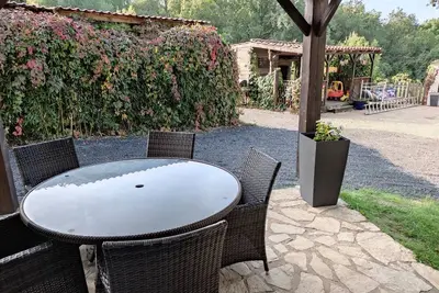 Image de Pagel \"Soleil couchant\" Rdc, avec vaste jardin et piscine chauffée