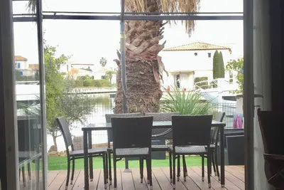 Image de marina pour 4 personnes   et terrasse