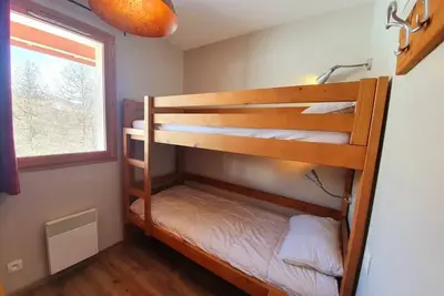Image de À 150m des pistes de ski, 4ème étage, piscine, balcon, parking, télévision, casier à ski, 50m², Vars