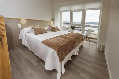 Image de Seaview studios gallery window Muxia \/ Seaview studios gallery window Muxia