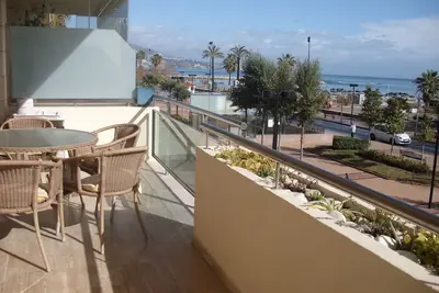 Apartamento de Lujo en Primera Línea de Playa de Fuengirola