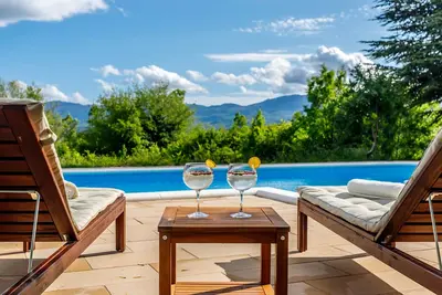 Image de Villa Casa di Oliva-with private heated pool and jacuzzi in nature, Dalmatia