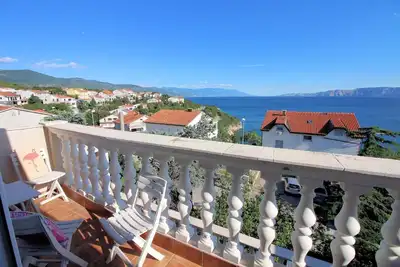 Image de Maison de vacances Novi Vinodolski pour 1 - 5 personnes avec 3 chambres à coucher - Maison de vacanc