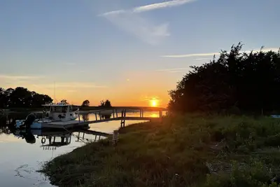 Image de New Rental With Water Views and Access in North Falmouth