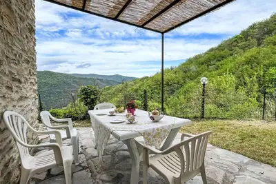 Image de Agréable appartement pour 4 personnes avec Wifi, piscine, patio, animaux admis et vue panoramique