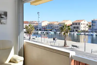 Image de Studio confortable au cœur du port avec parking gratuit
