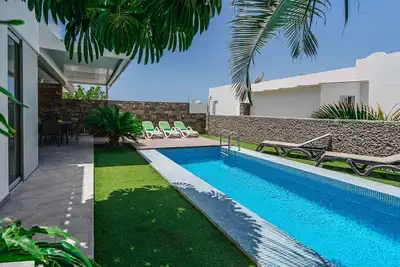 Image de Luxury 5 bedrooms\/4 bathrooms villa with private heated pool in El Duque