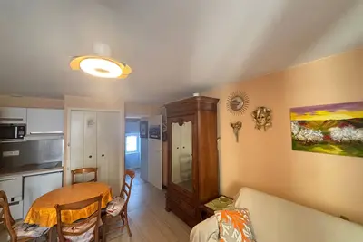 Image de Studio cosy pour 2 à 50m de la plage, centre-ville, tout équipé