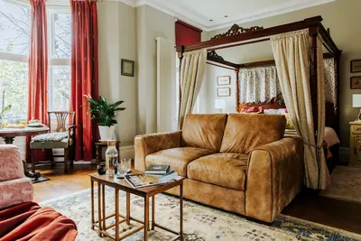 Image de The Suite | Cardiff City Centre + Private Parking