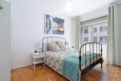 Image de Nicely Charming Flat w/ Balcony | Bolhão
