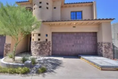 Image de Tuscan Villa Beauty on Parker strip. Golf, Off-Road, Boat, and so much more