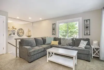 Image de Pure Michigan! Close to beaches, marinas, and fishing!