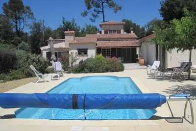 Image de Gîte \"villa l'Astrée - Nans Les Pins